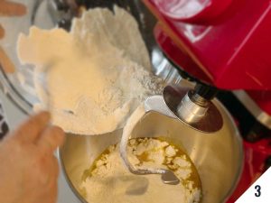 preparazione grissini allo zafferano